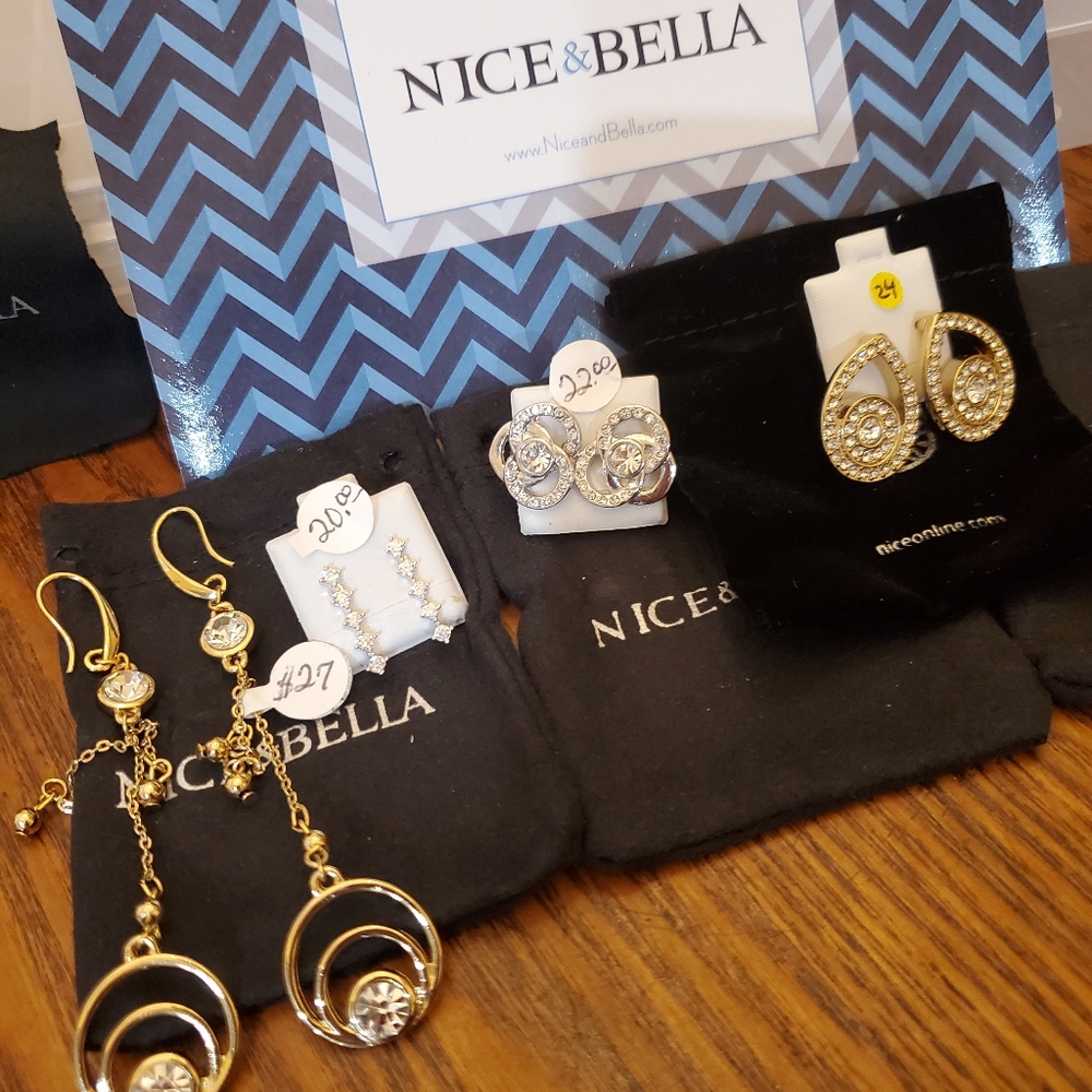 Jewelry - Picture 10 of 15
